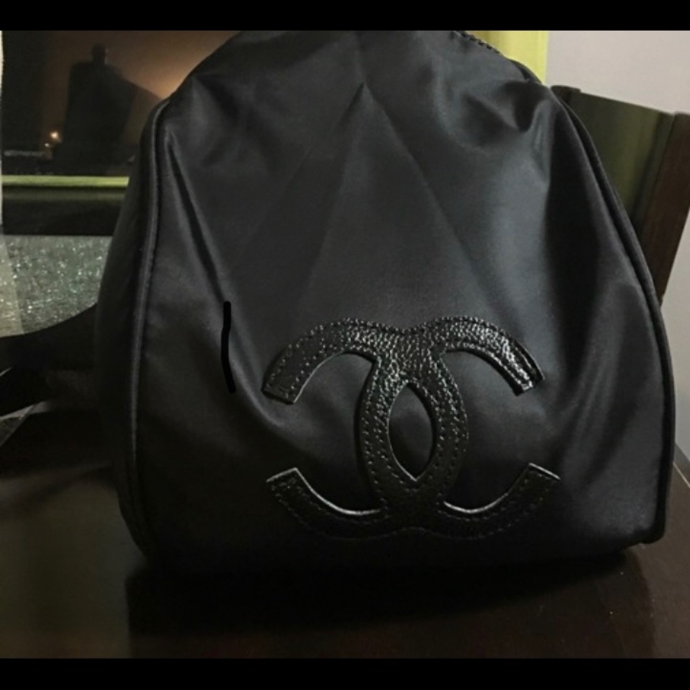 Gift VIP makeup Chanel backpack